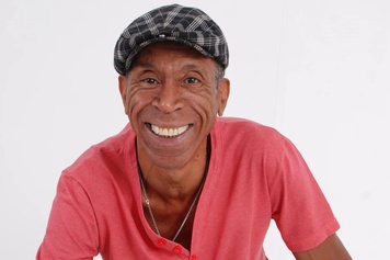O músico João Pires pai dos cantores Alexandre, Fernando e João Junior Pires é sepultado em Uberlândia MG